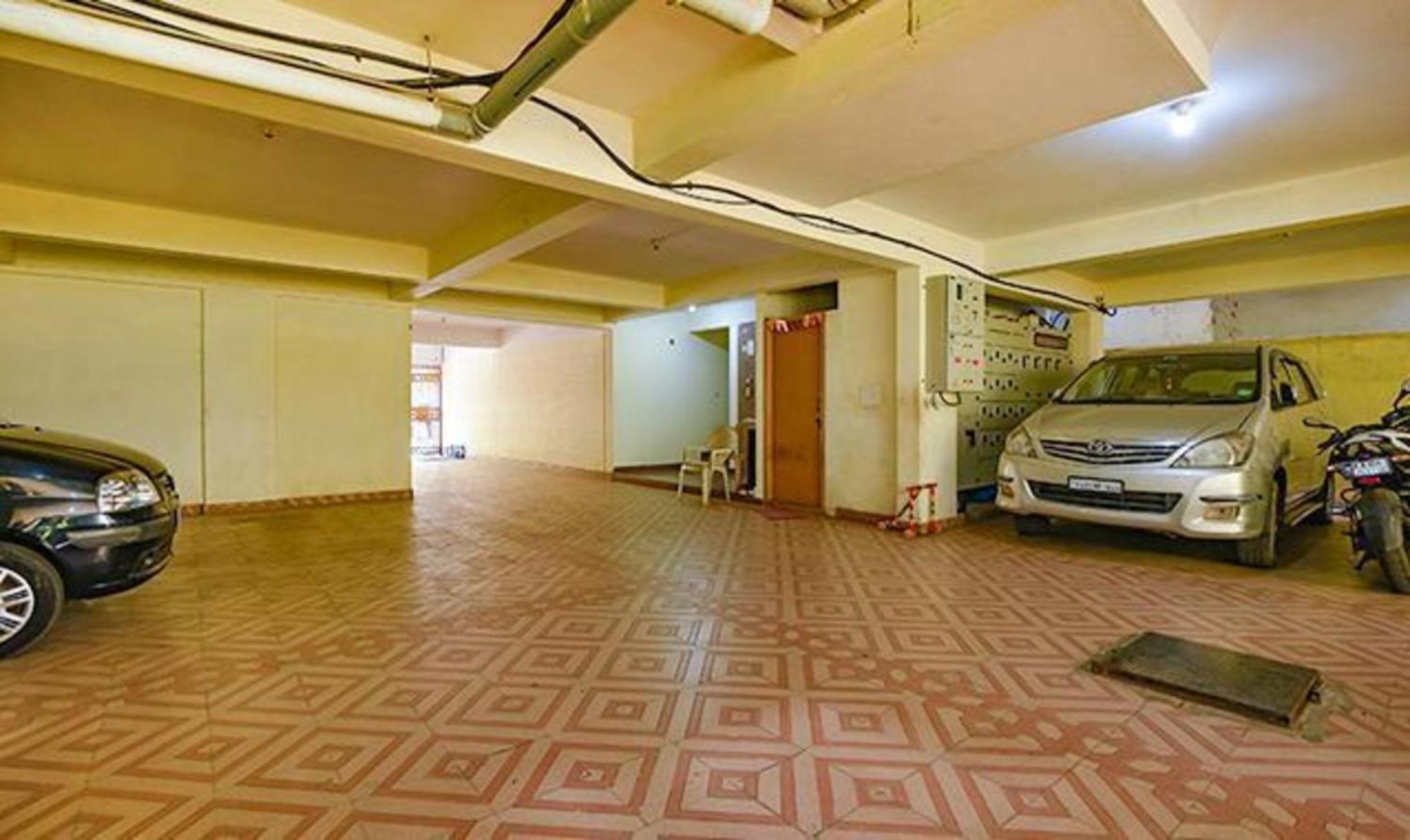FabHotel Purple Suites Inn Bangalore Exterior foto