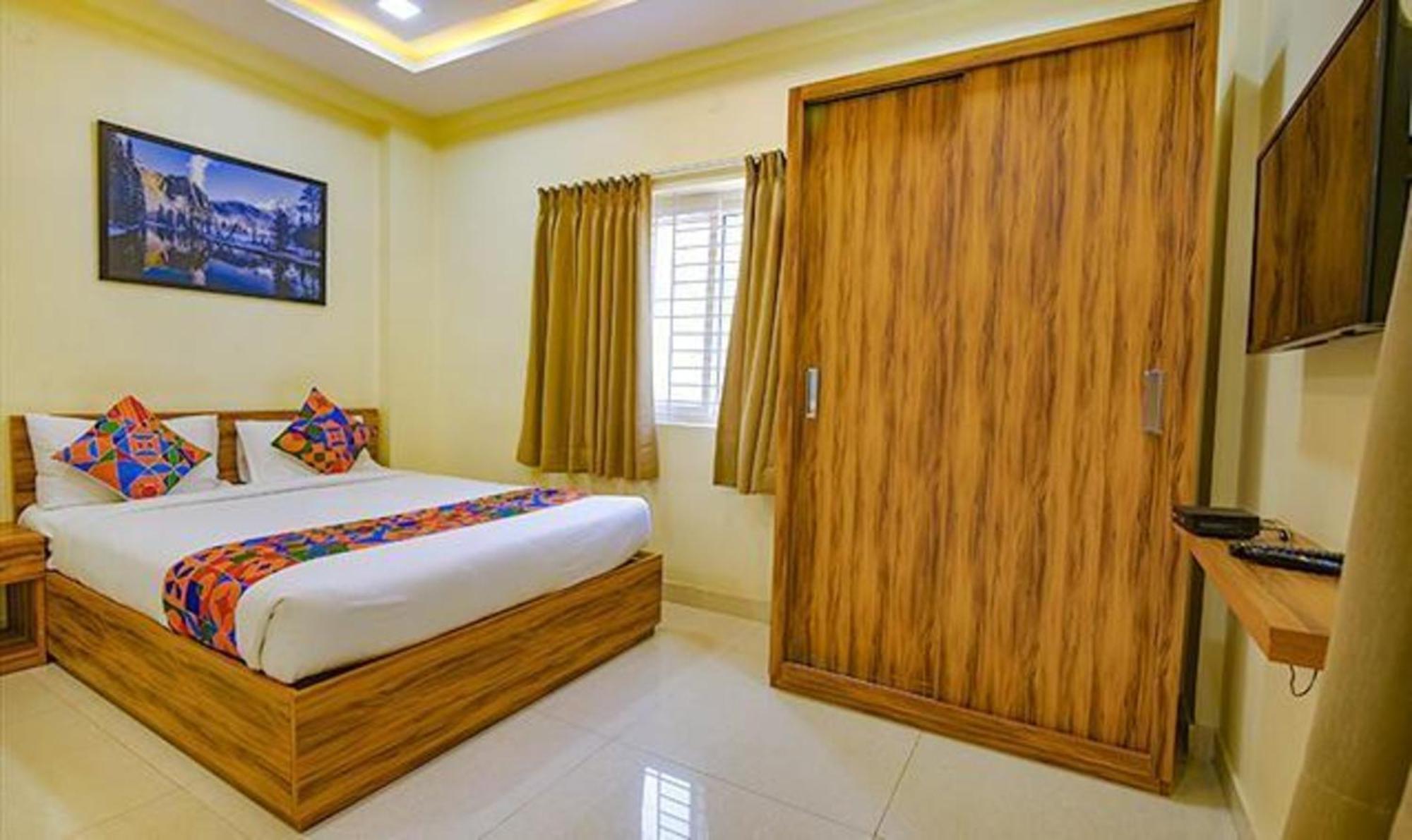FabHotel Purple Suites Inn Bangalore Exterior foto